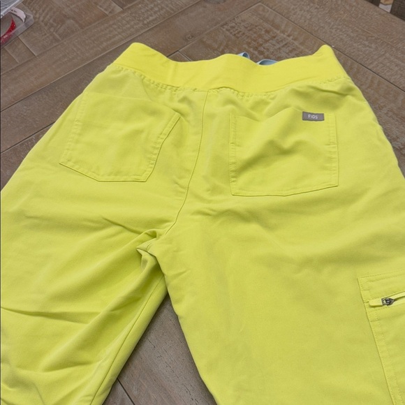 Figs Zamora Joggers super cool color - Picture 8 of 9